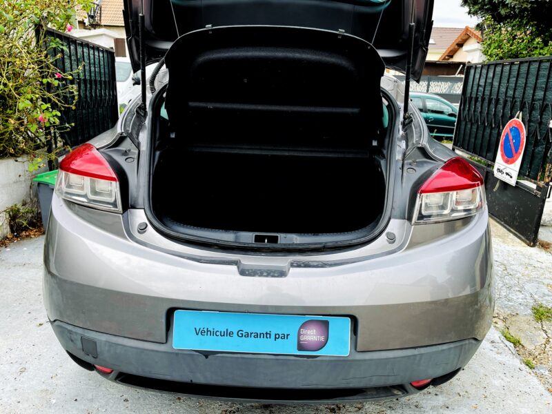 RENAULT MEGANE III Coupé 2011