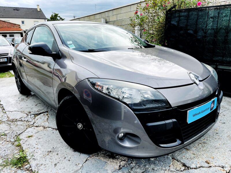 RENAULT MEGANE III Coupé 2011