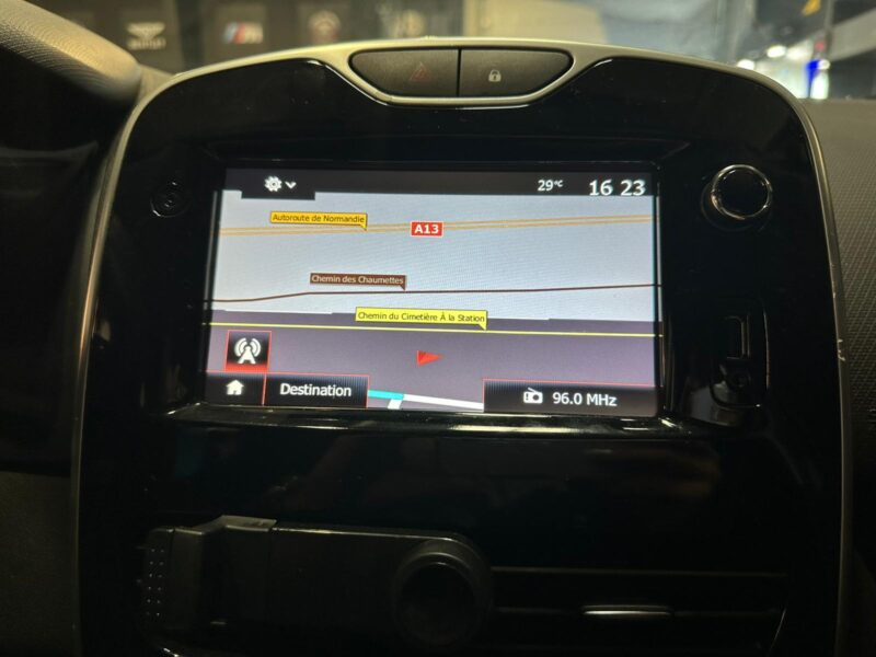 1.2 73 cv LIMITED EDITION / REGULATEUR CLIM AUTO / LIMITEUR