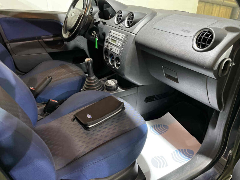 FORD FIESTA V 2005 1.3 69cv