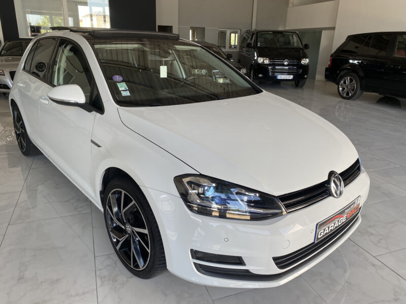 VOLKSWAGEN GOLF 2014