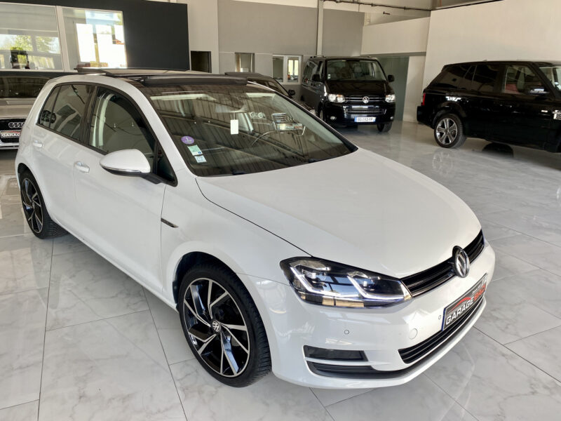 VOLKSWAGEN GOLF 2014
