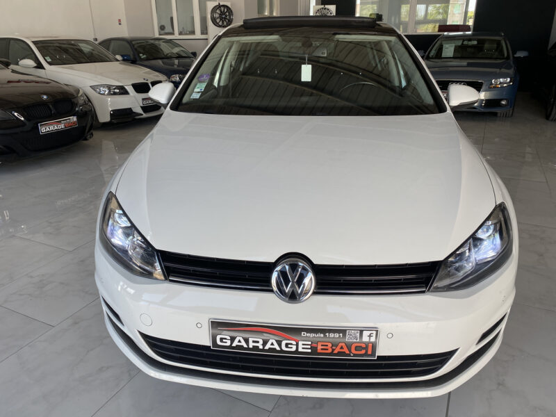 VOLKSWAGEN GOLF 2014