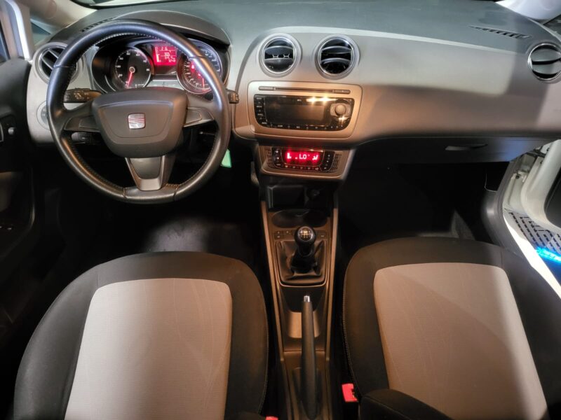 SEAT IBIZA 2012 1.4 STYLE 85cv / RADAR DE RECUL / 1ERE MAIN / HISTORIQUE D'ENTRETIENS