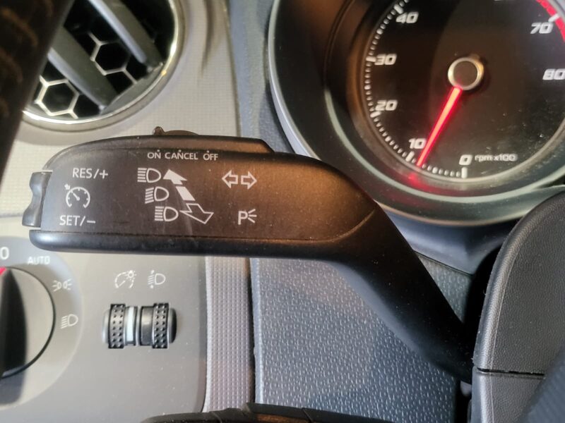 SEAT IBIZA 2012 1.4 STYLE 85cv / RADAR DE RECUL / 1ERE MAIN / HISTORIQUE D'ENTRETIENS