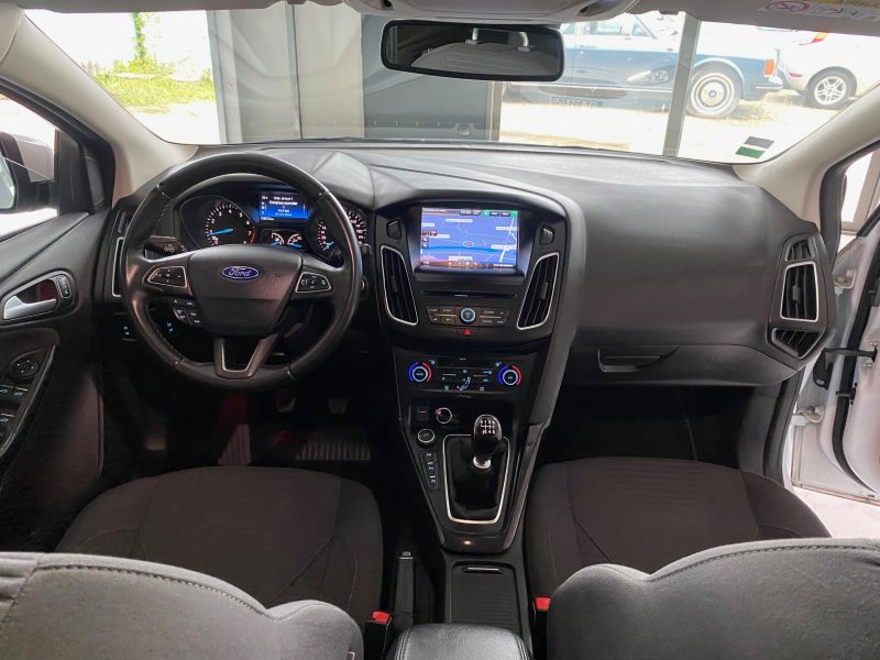 FORD FOCUS III Turnier 2015