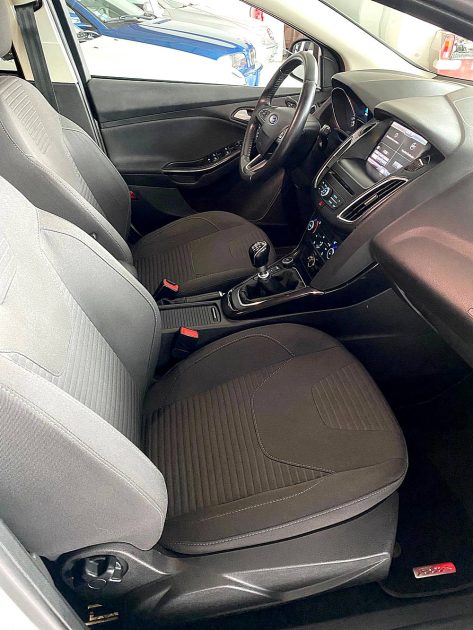 FORD FOCUS III Turnier 2015