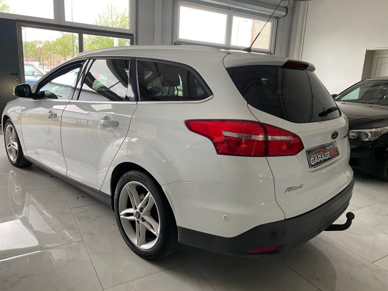 FORD FOCUS III Turnier 2015