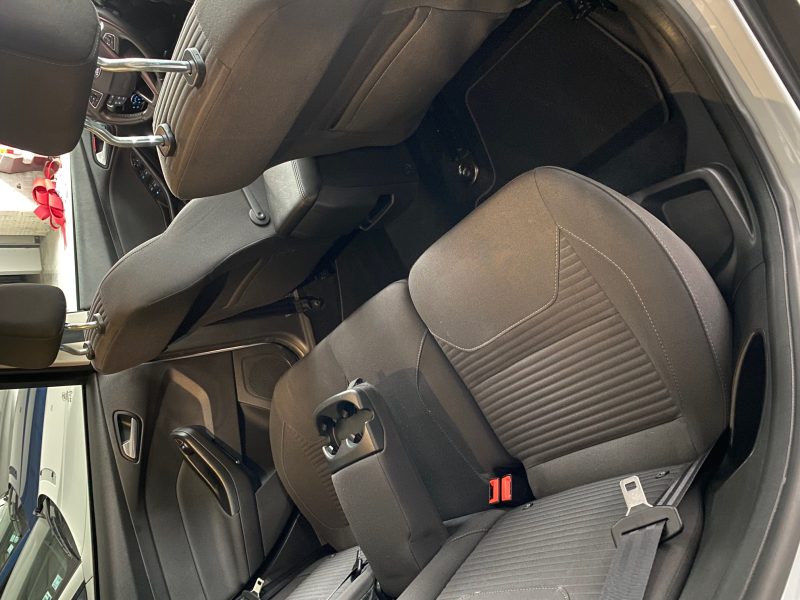 FORD FOCUS III Turnier 2015