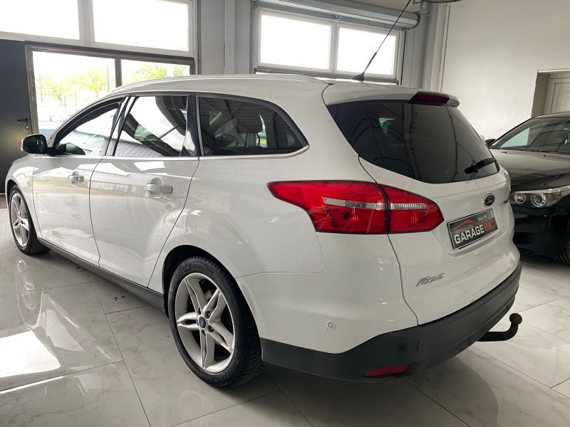 FORD FOCUS III Turnier 2015