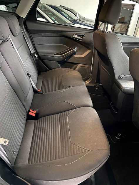 FORD FOCUS III Turnier 2015