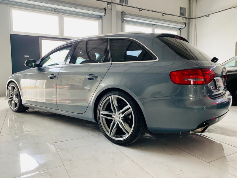 AUDI A4 Avant 2009