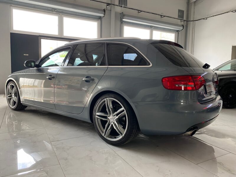 AUDI A4 Avant 2009