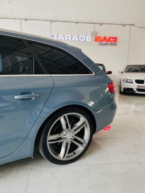 AUDI A4 Avant 2009