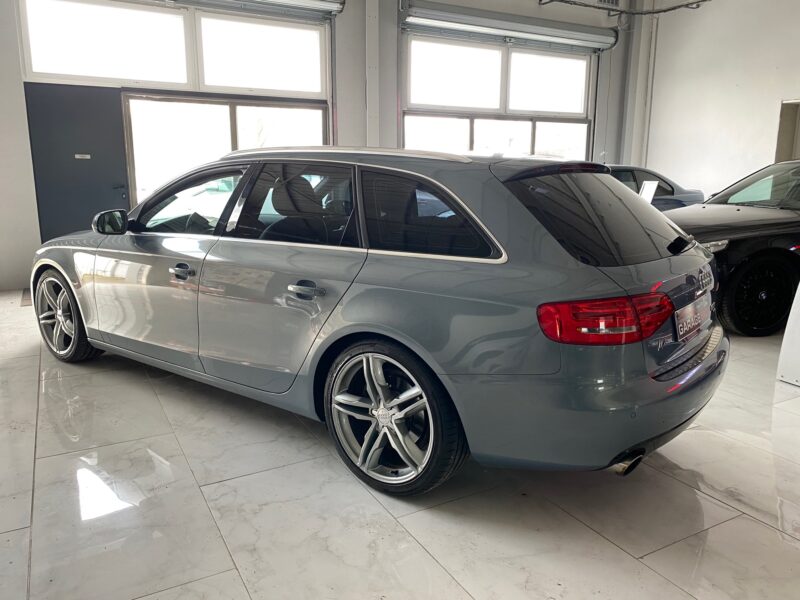 AUDI A4 Avant 2009