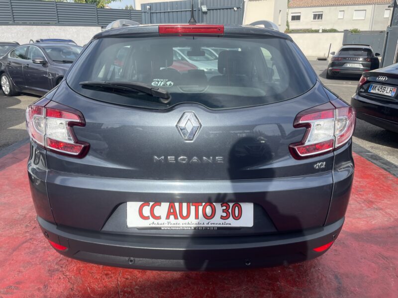 RENAULT MEGANE III Grandtour 2015