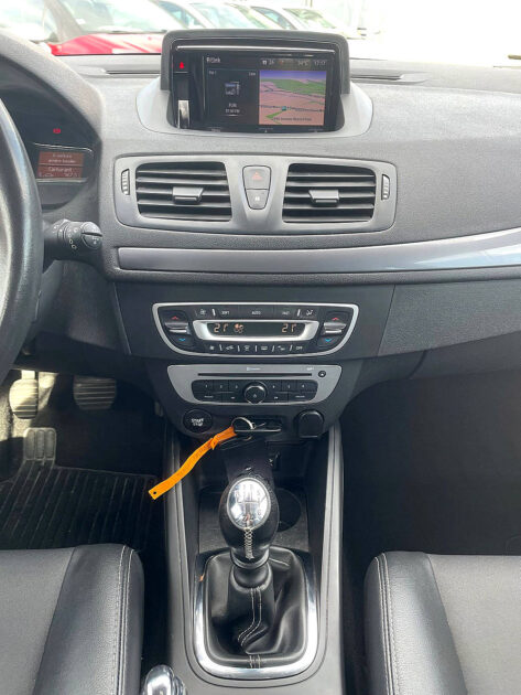 RENAULT MEGANE III Grandtour 2015