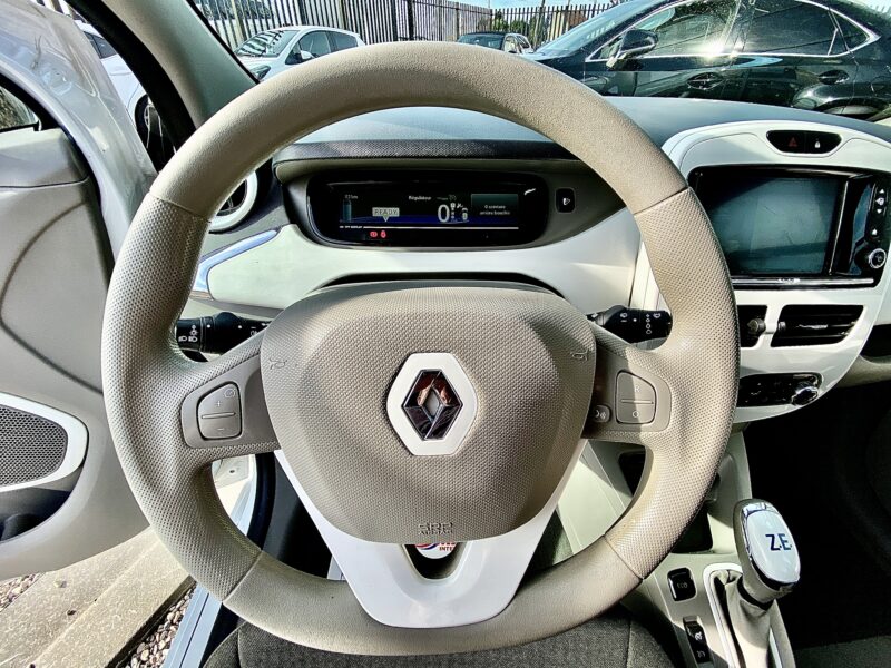RENAULT ZOE Z.E LIFE R75 GPS 2016