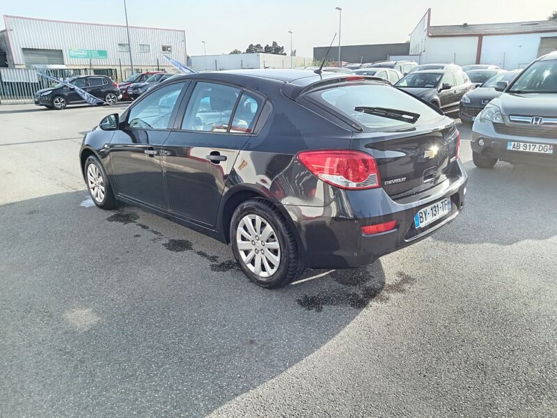 CHEVROLET CRUZE 3/5 portes 2011