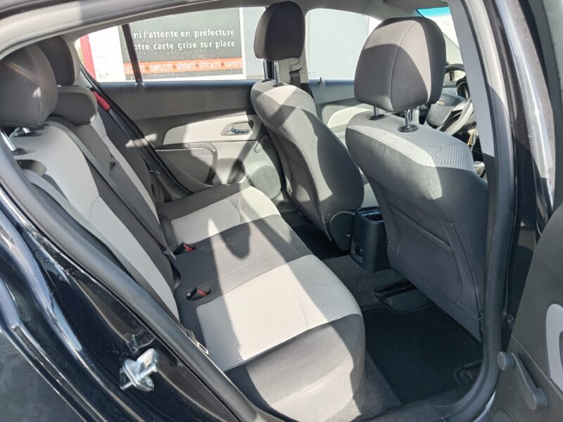 CHEVROLET CRUZE 3/5 portes 2011