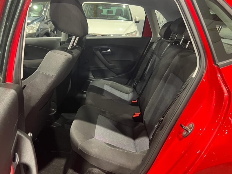 VOLKSWAGEN POLO V 2011