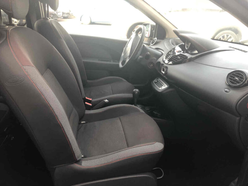 RENAULT TWINGO II 