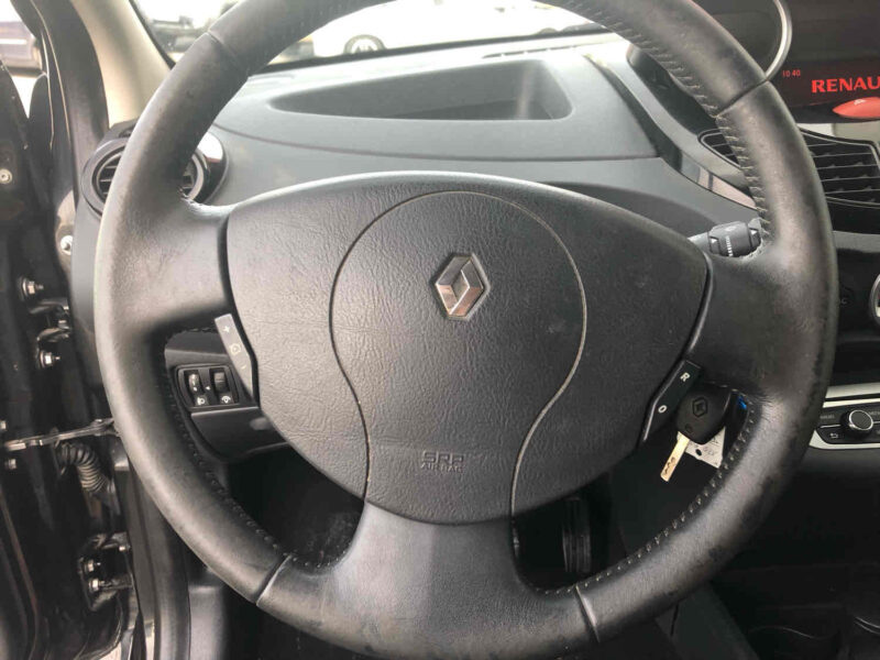 RENAULT TWINGO II 
