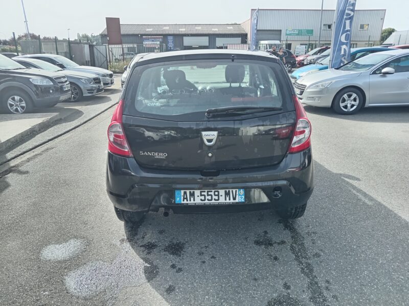 DACIA SANDERO 2010