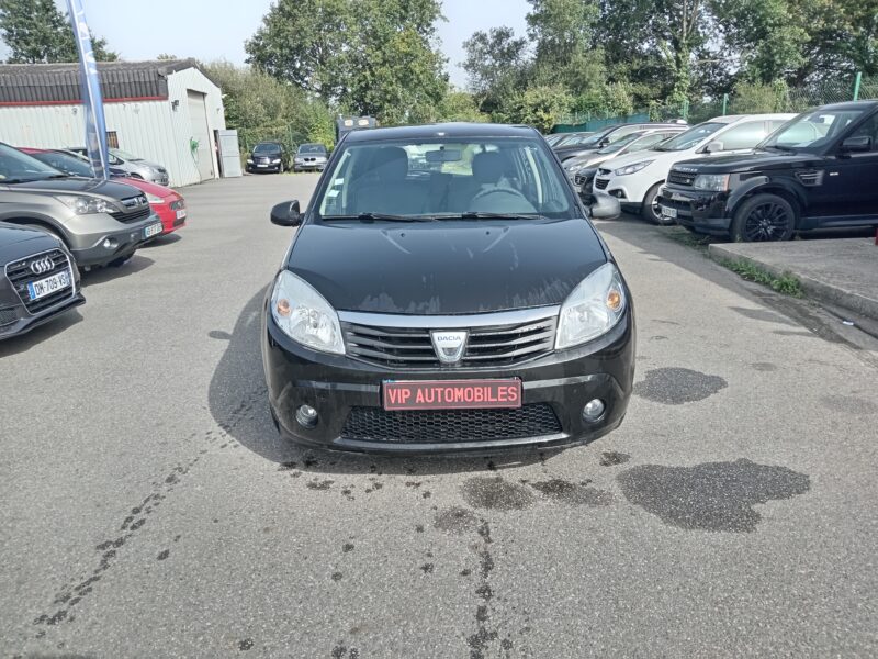 DACIA SANDERO 2010