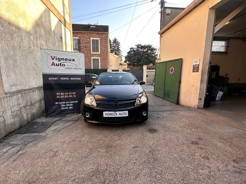 OPEL ASTRA OPC PAYER EN 4 x