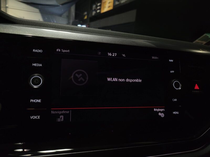 VOLKSWAGEN POLO VI GTI 2.0 TSI 200cv DSG6 // MIRROR LINK/TOIT OUVRANT/SONO BEATS