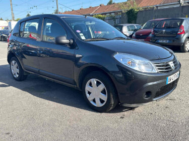 DACIA SANDERO 2010