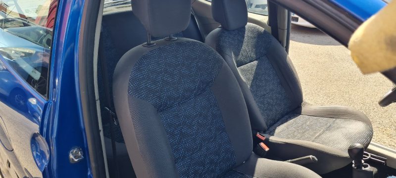 RENAULT TWINGO II 2009