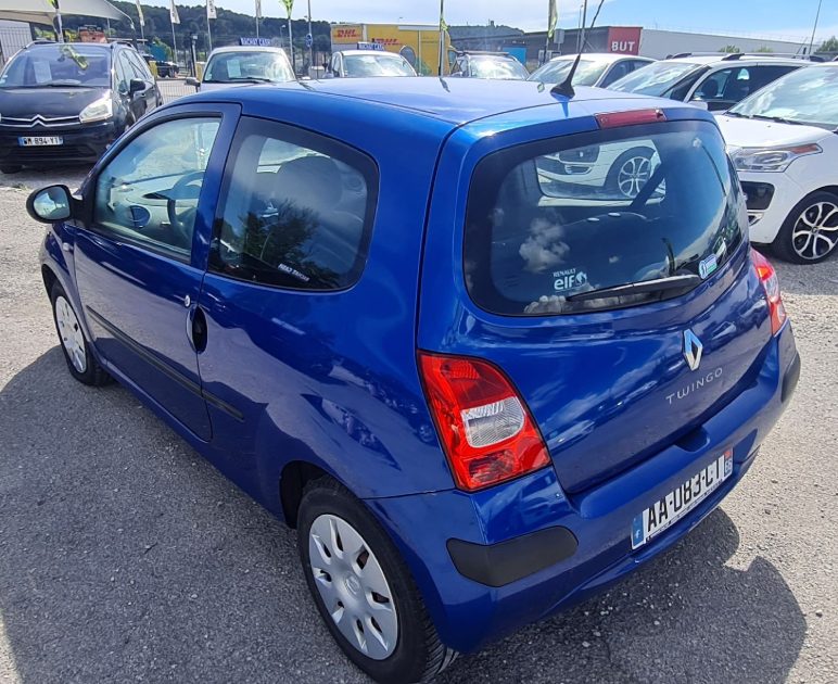 RENAULT TWINGO II 2009