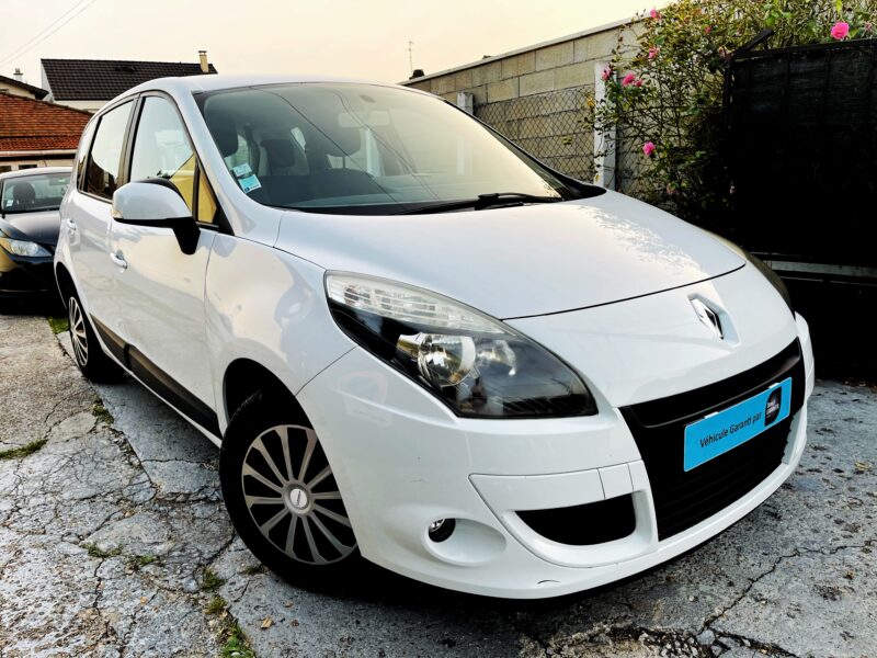 RENAULT SCÉNIC III 2011