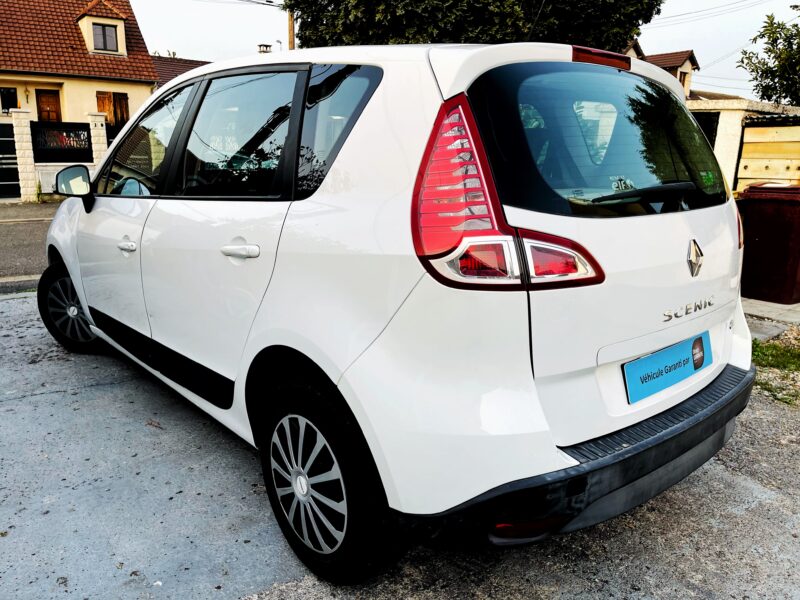 RENAULT SCÉNIC III 2011