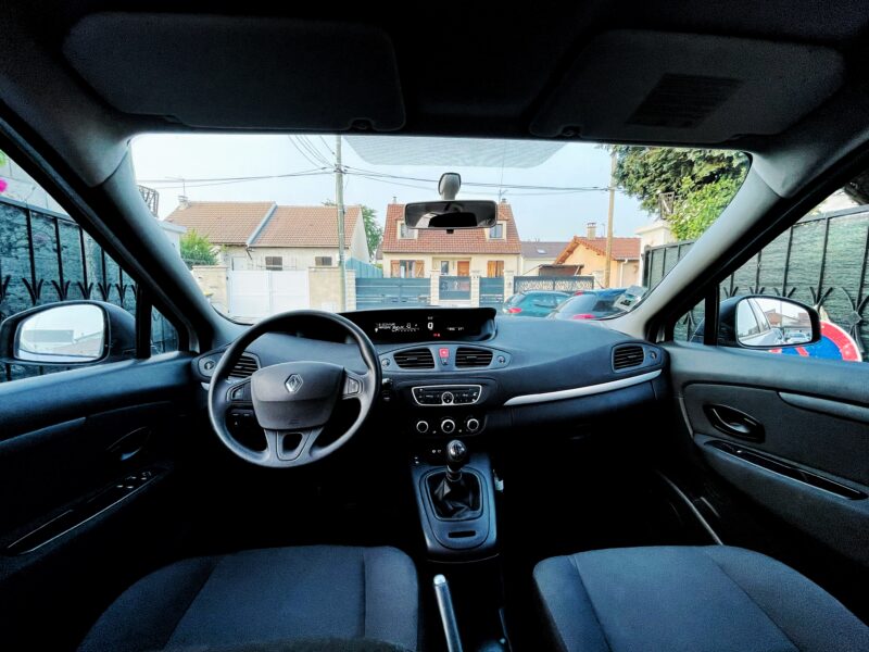 RENAULT SCÉNIC III 2011