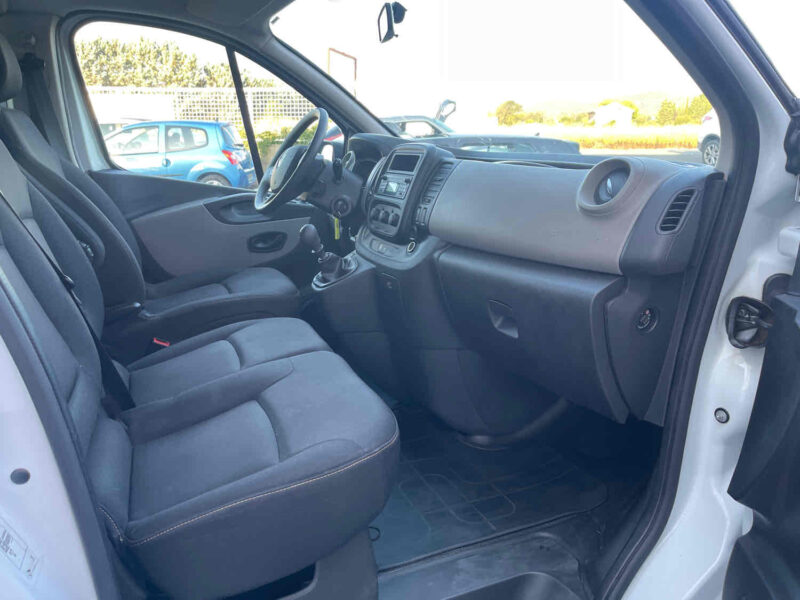 RENAULT TRAFIC III  2016