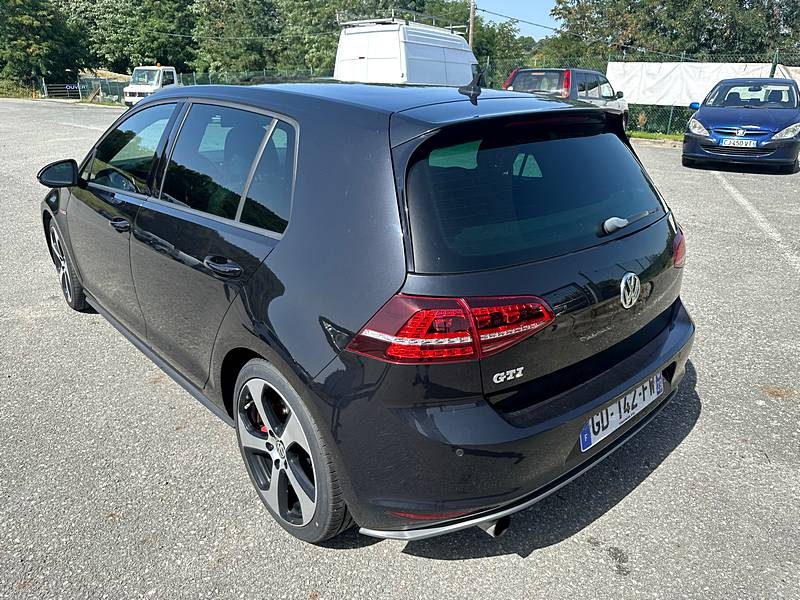 VOLKSWAGEN GOLF VII 2013