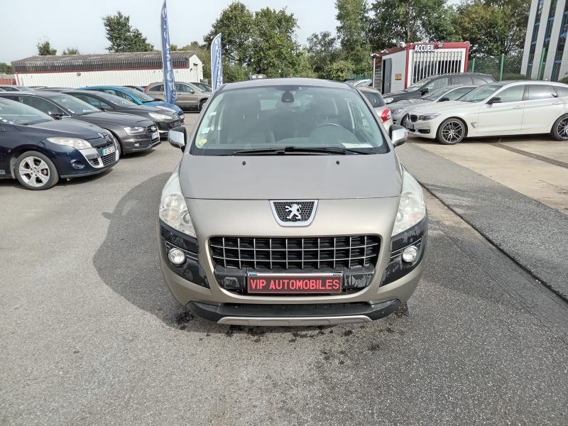 PEUGEOT 3008 Monospace 2012