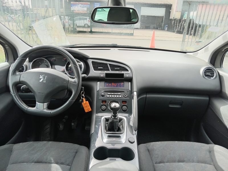 PEUGEOT 3008 Monospace 2012