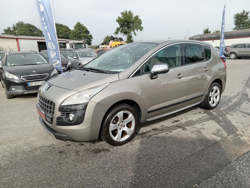 PEUGEOT 3008 Monospace 2012