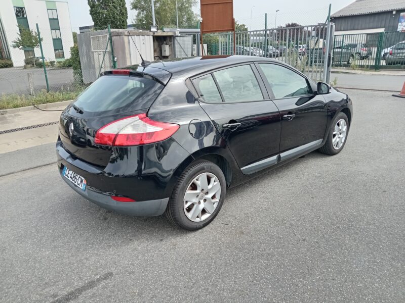 RENAULT MEGANE III 2012