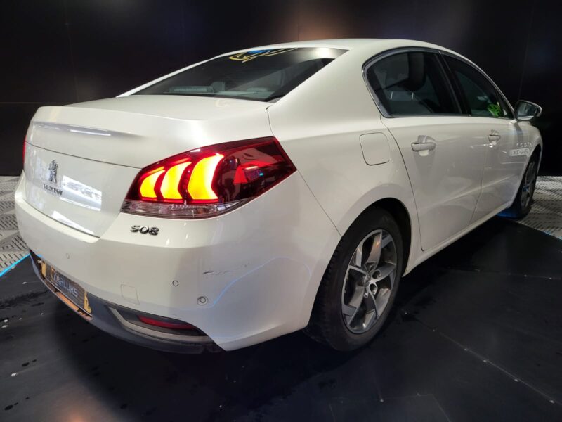PEUGEOT 508 2.0 BlueHDi 180cv Féline EAT // CAMERA DE RECUL/SIEGES CHAUFFANTS/PHARES FULL LEDS