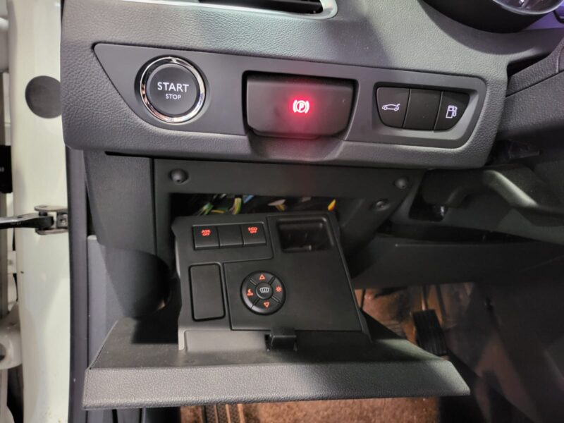 PEUGEOT 508 2.0 BlueHDi 180cv Féline EAT // CAMERA DE RECUL/SIEGES CHAUFFANTS/PHARES FULL LEDS