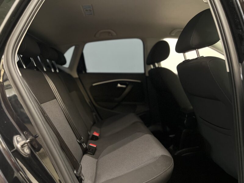 VOLKSWAGEN POLO 1.4 TDI 90CH R-LINE