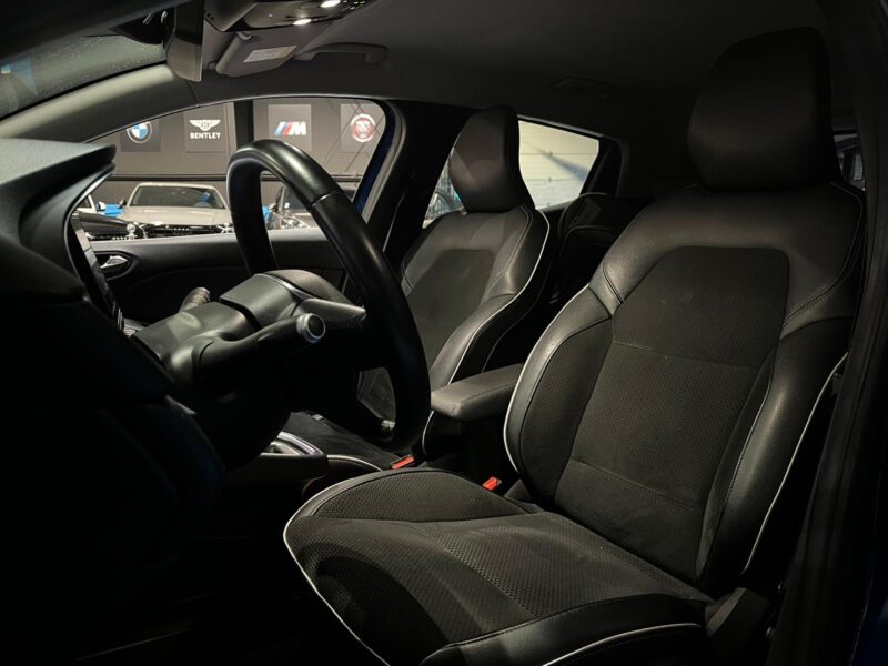 RENAULT CLIO V 1.0 TCe 100 cv GPS / CARPLAY / RADAR AR / AIDE A LA CONDUITE