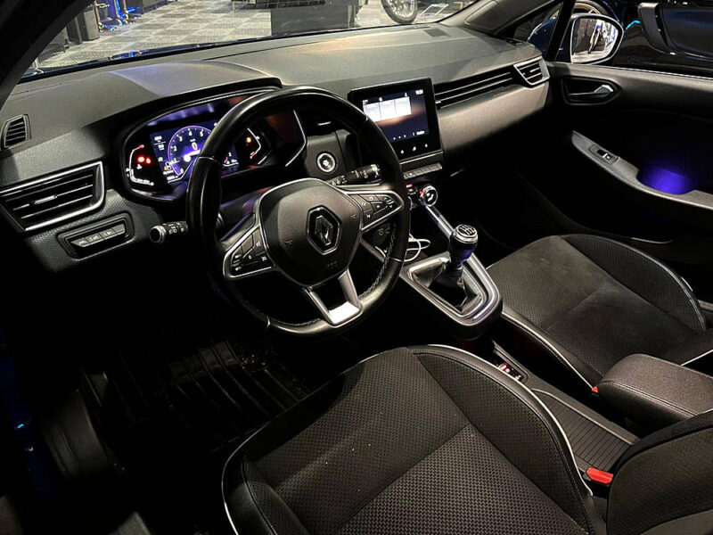 RENAULT CLIO V 1.0 TCe 100 cv GPS / CARPLAY / RADAR AR / AIDE A LA CONDUITE