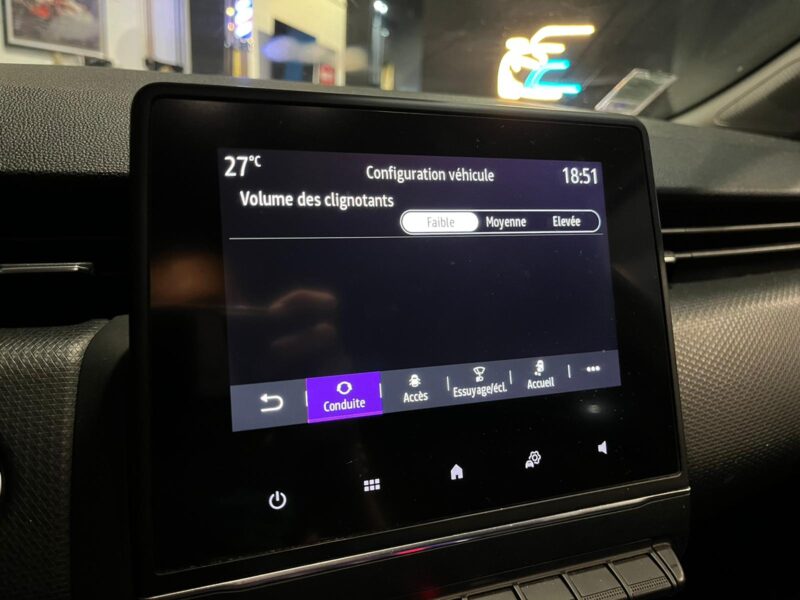 RENAULT CLIO V 1.0 TCe 100 cv GPS / CARPLAY / RADAR AR / AIDE A LA CONDUITE