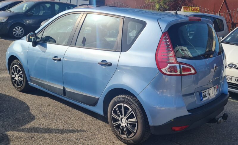 RENAULT SCÉNIC III 2010